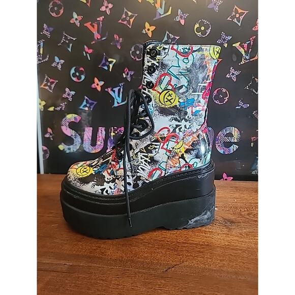 D’amelio Womens 7.5 Black Platform Graffiti Booties Punk - Picture 6 of 11